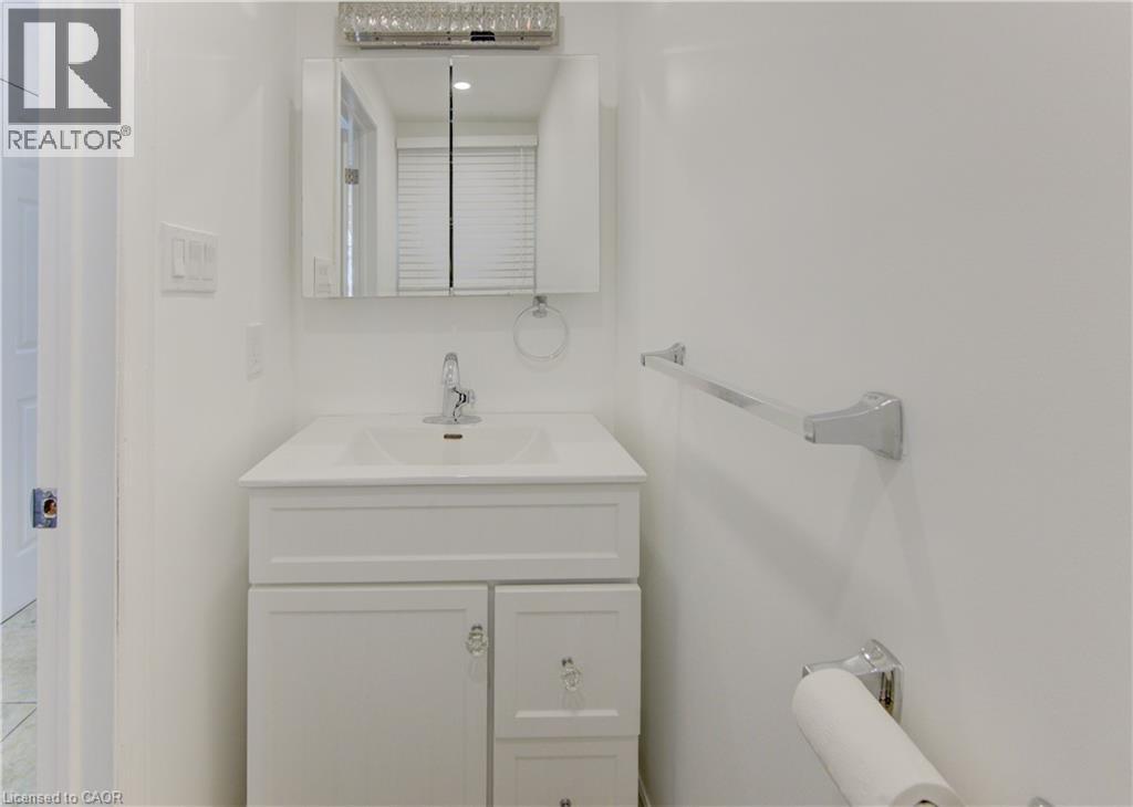 51 Camrose Court, Kitchener, Ontario  N2M 5J4 - Photo 6 - 40813962