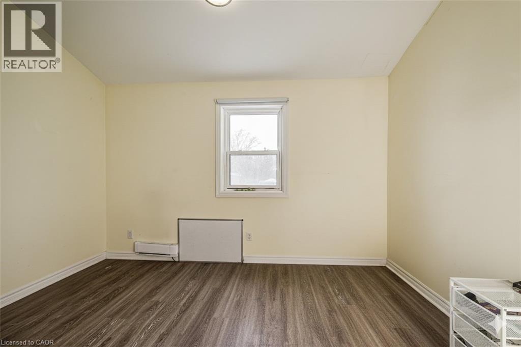 284 Westcourt Place, Waterloo, Ontario  N2L 2R7 - Photo 15 - 40815140
