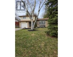 <div class="price">$819,000</div> 544 Glen Manor Boulevard, Waterloo<br><div style="margin-bottom:8px;"><small>Royal LePage Wolle Realty</small></div><div class='bed_bath'>3 Bed | 3 Bath</div>