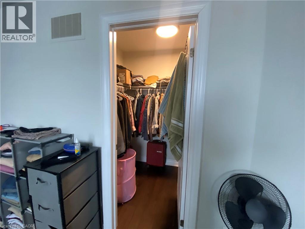 803 Robert Ferrie Drive, Kitchener, Ontario  N2R 0B8 - Photo 33 - 40807682