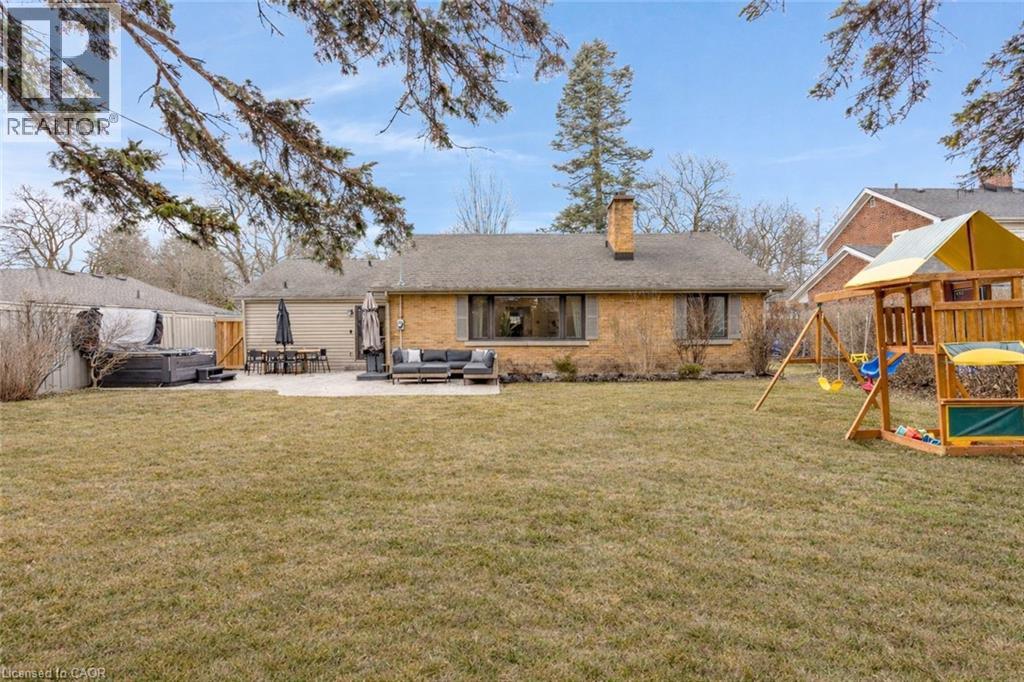 226 Forsyth Drive, Waterloo, Ontario  N2L 1A5 - Photo 42 - 40817017