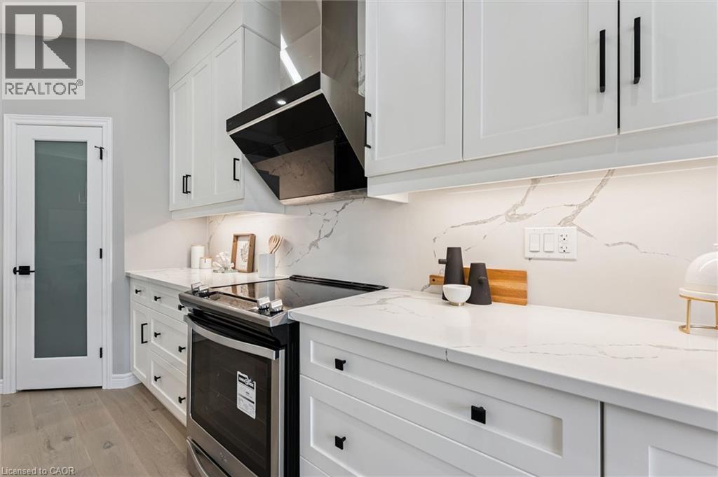 628 Florencedale Crescent, Kitchener, Ontario  N2R 0N4 - Photo 15 - 40818252