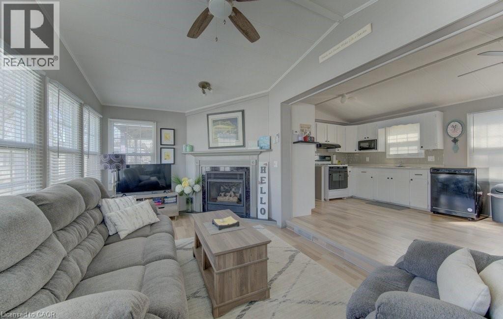 580 Beavercreek Road Unit# 185, Waterloo, Ontario  N2J 3Z4 - Photo 2 - 40817694