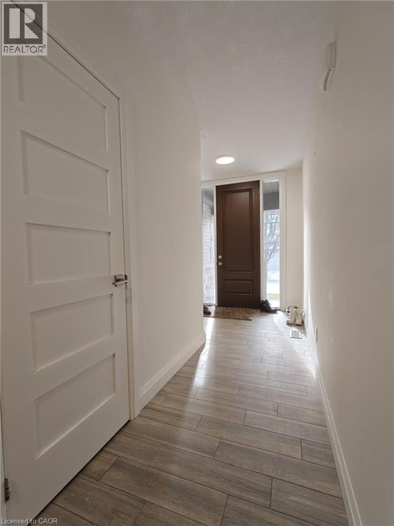 243 Grey Silo Road Unit# 60, Waterloo, Ontario  N2K 0B9 - Photo 3 - 40821105