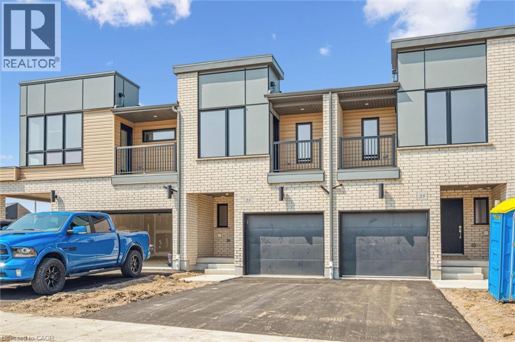 23 Benninger Drive, Kitchener, Ontario  N2E 0K4 - Photo 2 - 40821840