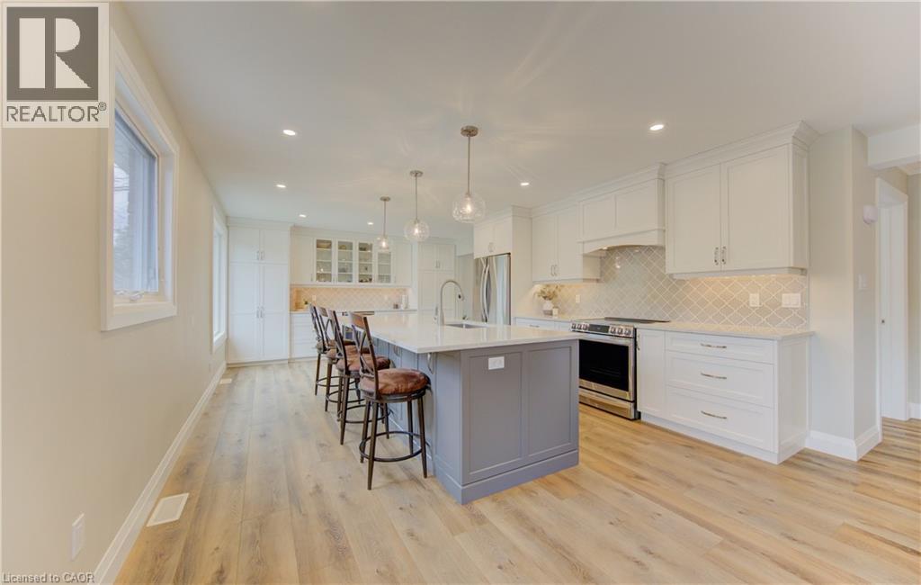 395 Warrington Drive, Waterloo, Ontario  N2L 2P7 - Photo 13 - 40823665