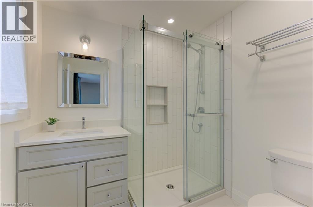 395 Warrington Drive, Waterloo, Ontario  N2L 2P7 - Photo 28 - 40823665