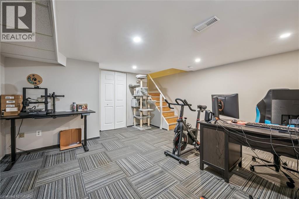 165 Green Valley Drive Unit# 14, Kitchener, Ontario  N2P 1K3 - Photo 18 - 40808226