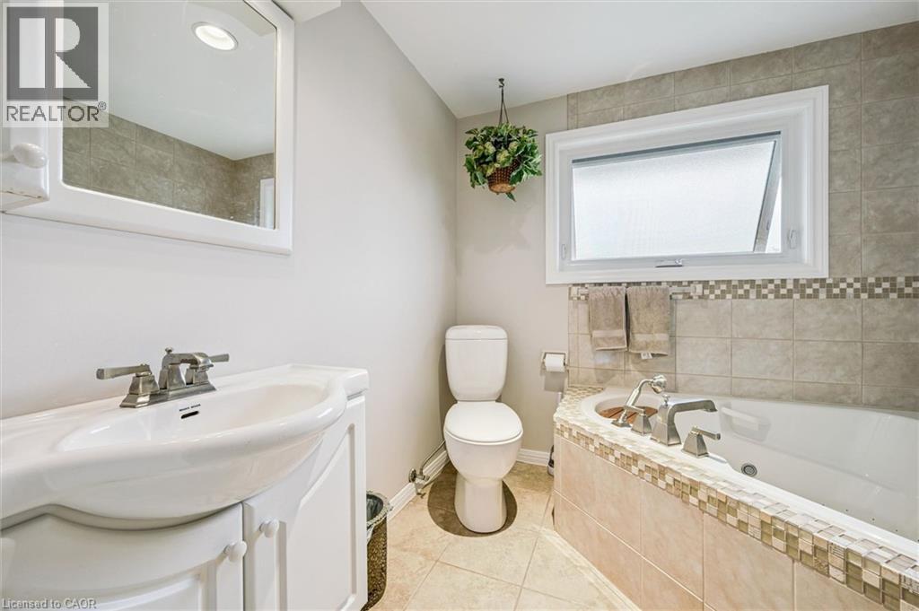42 Trailview Drive, Kitchener, Ontario  N2N 1V9 - Photo 23 - 40824708