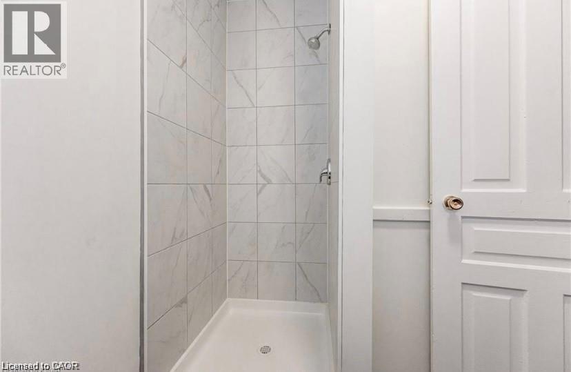 17 Hilda Place Unit# A, Kitchener, Ontario  N2G 1K4 - Photo 9 - 40824614