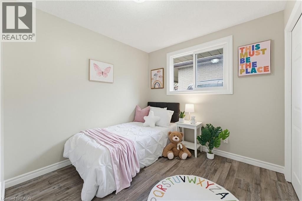 24 Hillmount Street, Kitchener, Ontario  N2C 2C6 - Photo 15 - 40822965