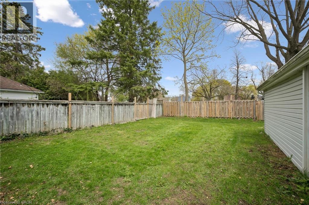 68 Pleasant Avenue, Kitchener, Ontario  N2M 4A4 - Photo 33 - 40822357