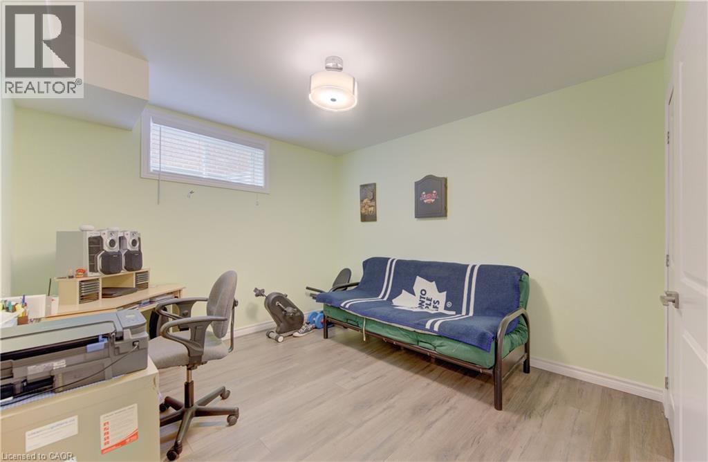 369 Zeller Drive, Kitchener, Ontario  N2A 0A3 - Photo 36 - 40827008
