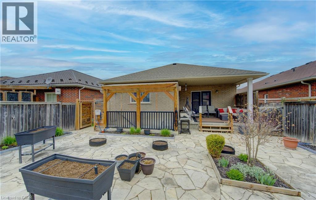 369 Zeller Drive, Kitchener, Ontario  N2A 0A3 - Photo 41 - 40827008