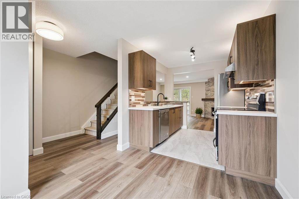 219 Kingswood Drive Unit# 26, Kitchener, Ontario  N2E 3J4 - Photo 7 - 40828101