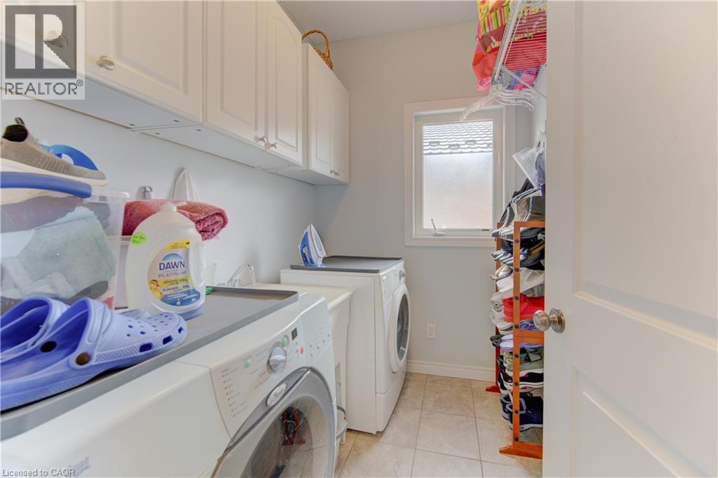 369 Zeller Drive, Kitchener, Ontario  N2A 0A3 - Photo 25 - 40828204
