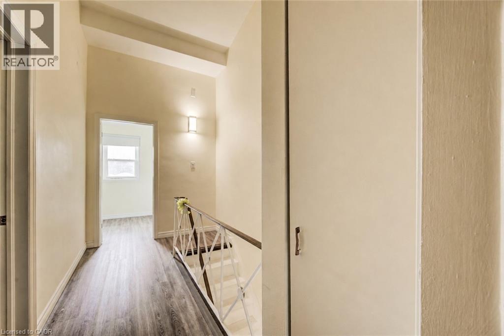 284 Westcourt Place, Waterloo, Ontario  N2L 2R7 - Photo 12 - 40827930