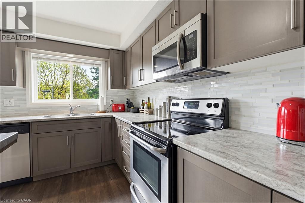 399 Greenfield Avenue, Kitchener, Ontario  N2C 1E6 - Photo 10 - 40828492