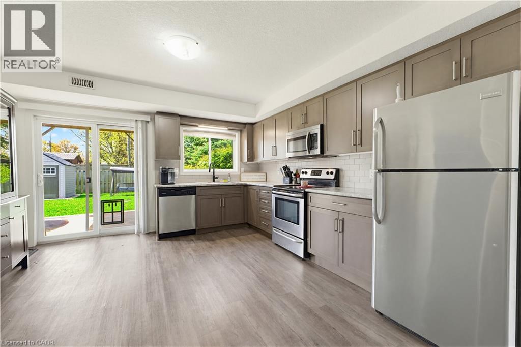 399 Greenfield Avenue, Kitchener, Ontario  N2C 1E6 - Photo 19 - 40828492