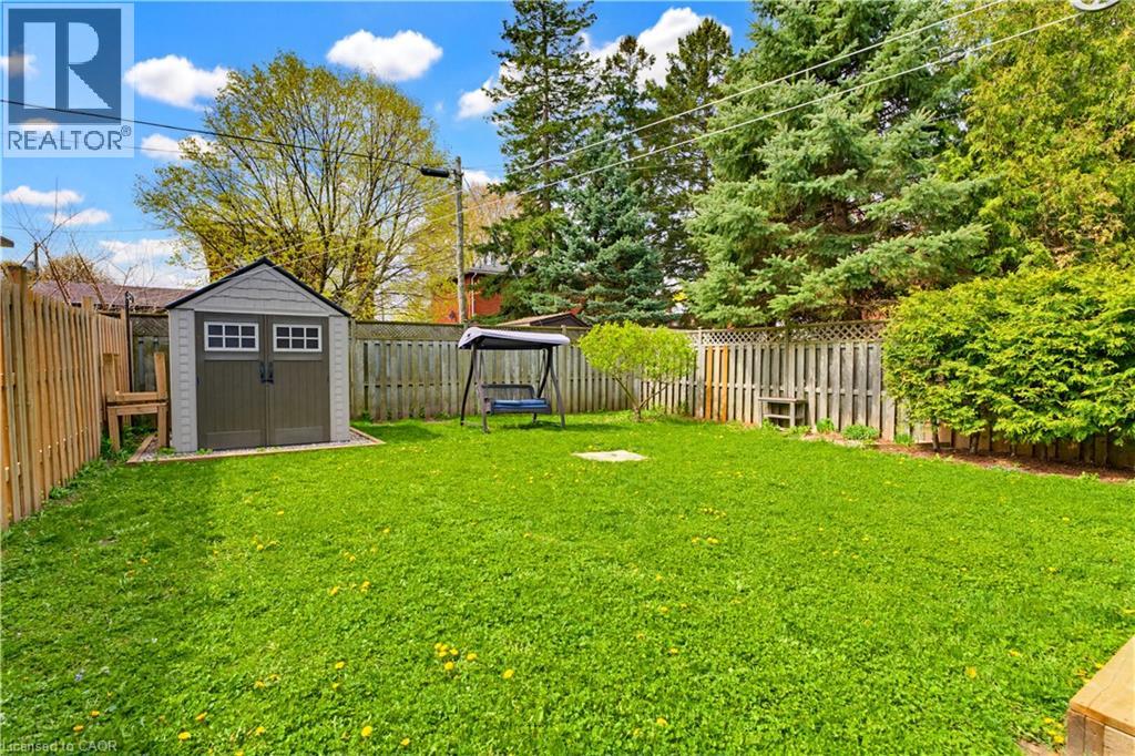 399 Greenfield Avenue, Kitchener, Ontario  N2C 1E6 - Photo 32 - 40828492