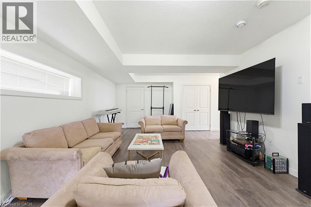 399 Greenfield Avenue, Kitchener, Ontario  N2C 1E6 - Photo 21 - 40828476