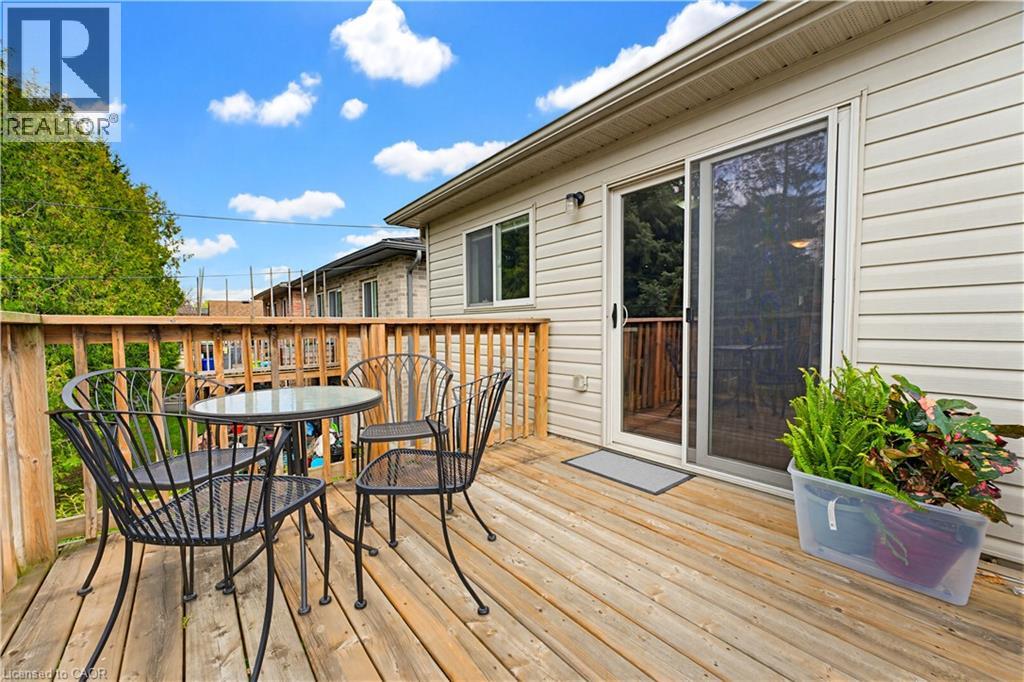399 Greenfield Avenue, Kitchener, Ontario  N2C 1E6 - Photo 31 - 40828476