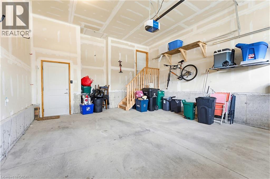 399 Greenfield Avenue, Kitchener, Ontario  N2C 1E6 - Photo 4 - 40828476