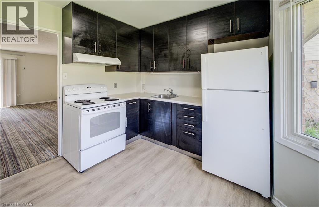 160 Jansen Avenue Unit# 32, Kitchener, Ontario  N2A 2L7 - Photo 13 - 40829041