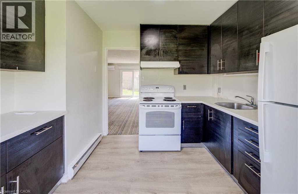160 Jansen Avenue Unit# 32, Kitchener, Ontario  N2A 2L7 - Photo 14 - 40829041