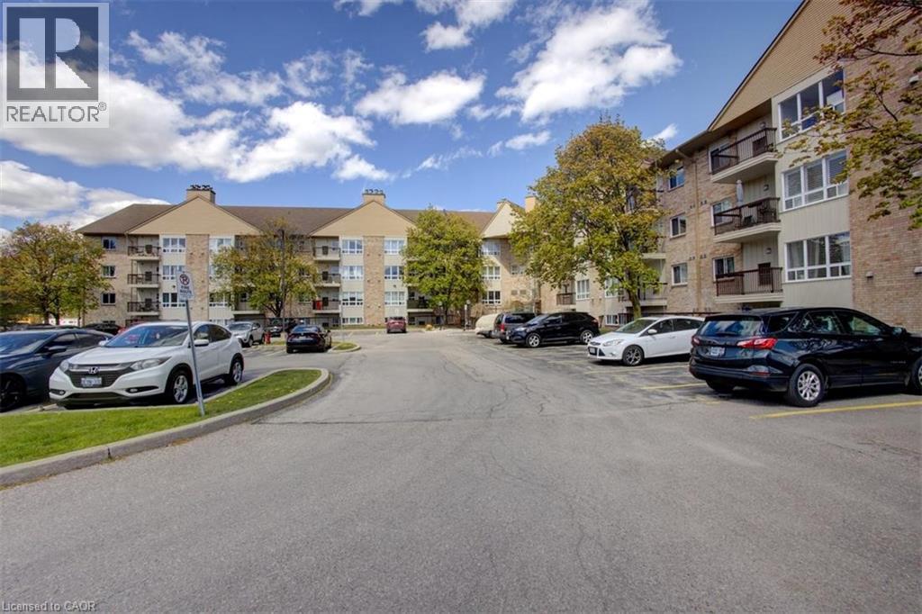 15 Hofstetter Avenue Unit# 108, Kitchener, Ontario  N2A 3Z7 - Photo 2 - 40829388