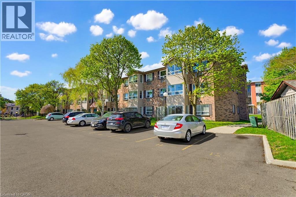 30 Hugo Crescent Unit# 110, Kitchener, Ontario  N2M 3Z2 - Photo 4 - 40828865