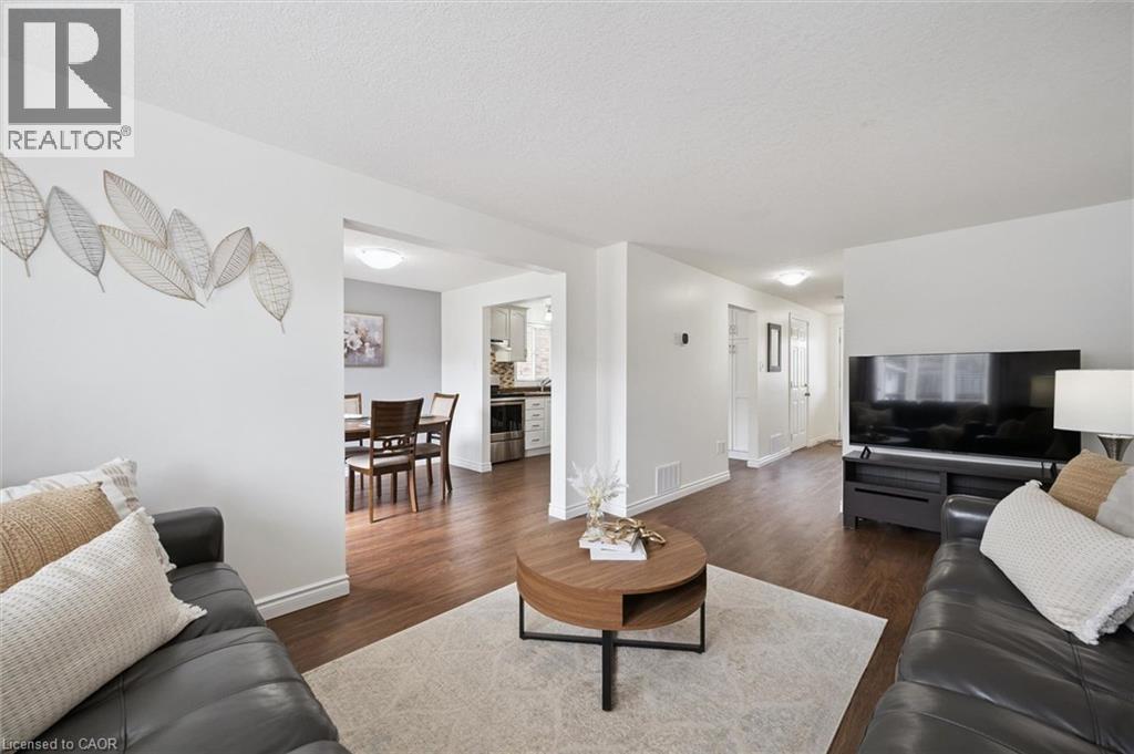 31 Tisdale Court, Kitchener, Ontario  N2A 4H5 - Photo 6 - 40830182