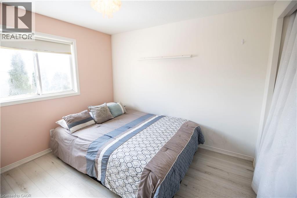 147 Dubrick Crescent Unit# 1, Kitchener, Ontario  N2E 4G3 - Photo 18 - 40830491