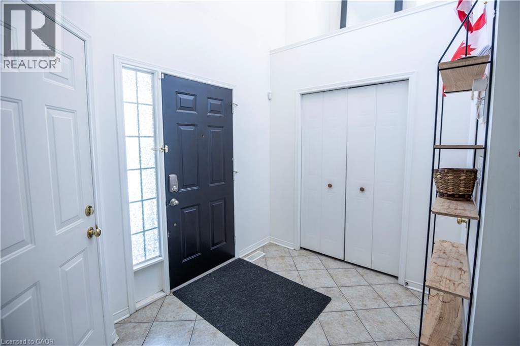 147 Dubrick Crescent Unit# 1, Kitchener, Ontario  N2E 4G3 - Photo 3 - 40830491