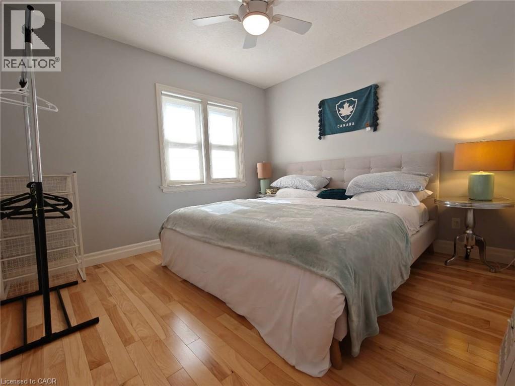18 Dunbar Road S, Waterloo, Ontario  N2L 2E1 - Photo 15 - 40830762