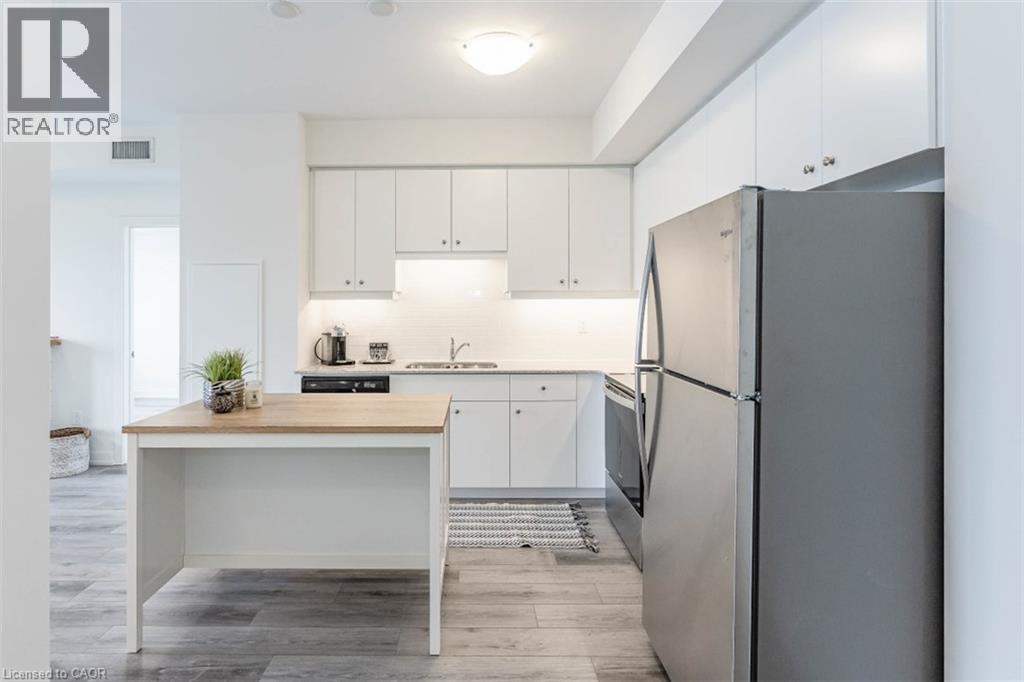 251 Northfield Drive E Unit# 520, Waterloo, Ontario  N2K 0G9 - Photo 9 - 40830598