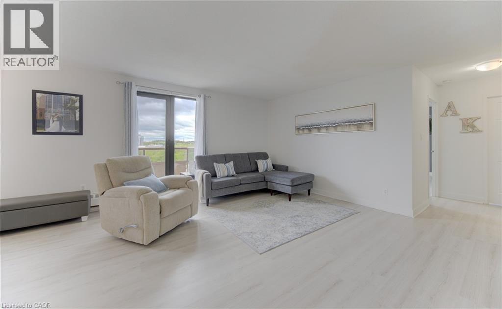 1100 Courtland Avenue E Unit# 610, Kitchener, Ontario  N2C 2H9 - Photo 4 - 40830924