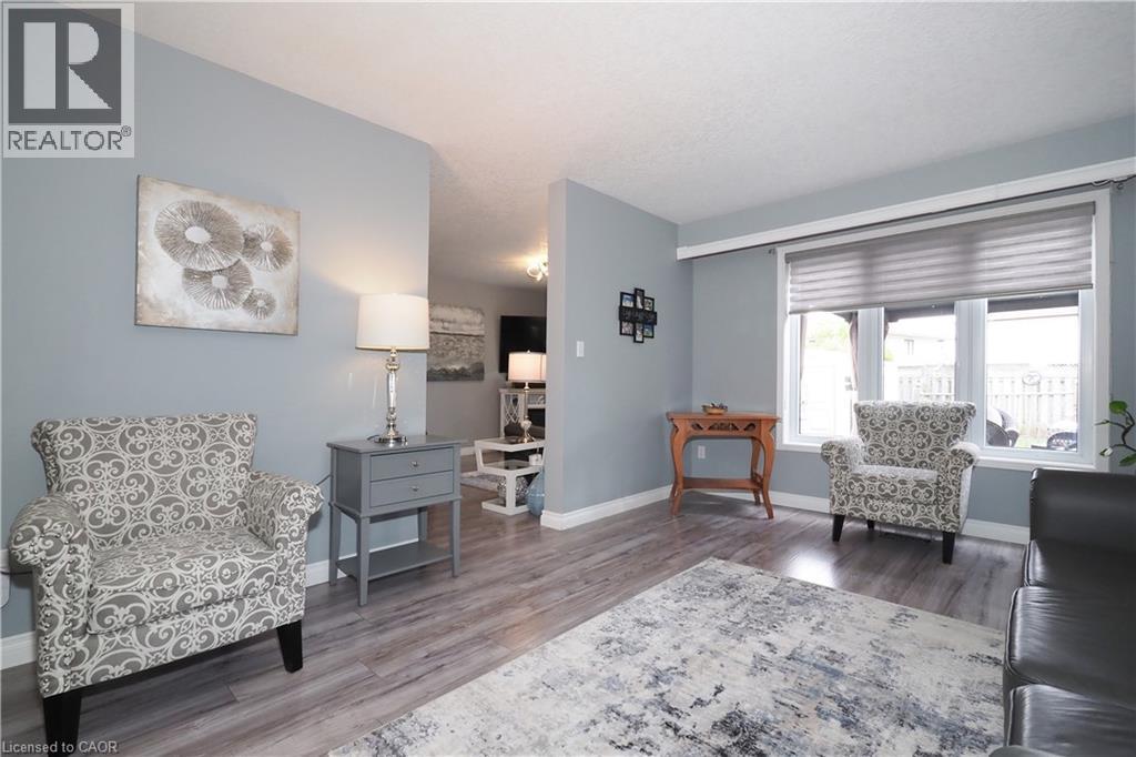 70 Queen Charlotte Crescent, Kitchener, Ontario  N2E 3N6 - Photo 12 - 40830310