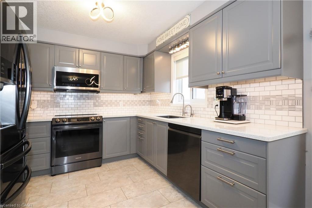 70 Queen Charlotte Crescent, Kitchener, Ontario  N2E 3N6 - Photo 18 - 40830310