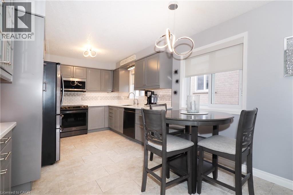 70 Queen Charlotte Crescent, Kitchener, Ontario  N2E 3N6 - Photo 23 - 40830310