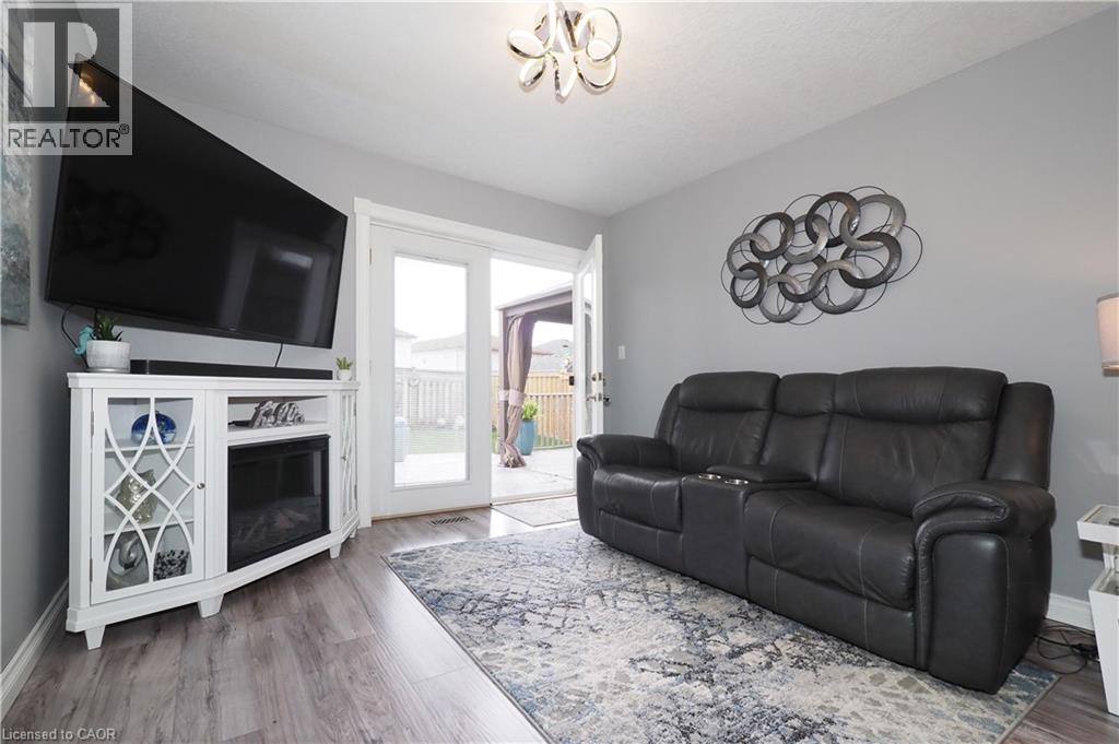 70 Queen Charlotte Crescent, Kitchener, Ontario  N2E 3N6 - Photo 26 - 40830310