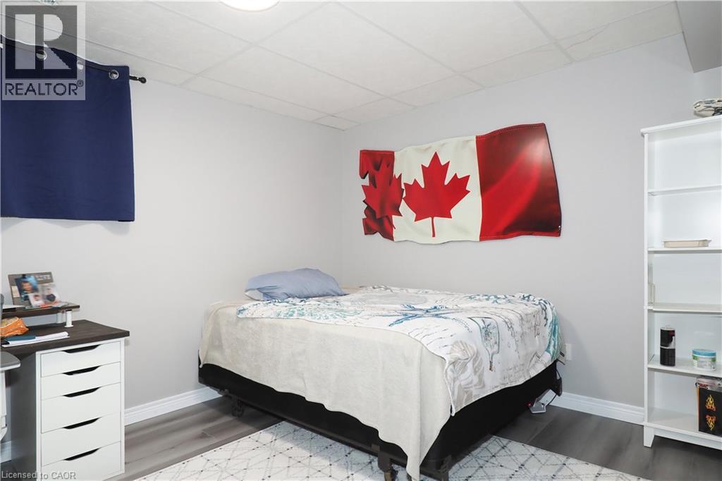 70 Queen Charlotte Crescent, Kitchener, Ontario  N2E 3N6 - Photo 43 - 40830310