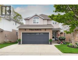 70 QUEEN CHARLOTTE Crescent, Kitchener, Ontario