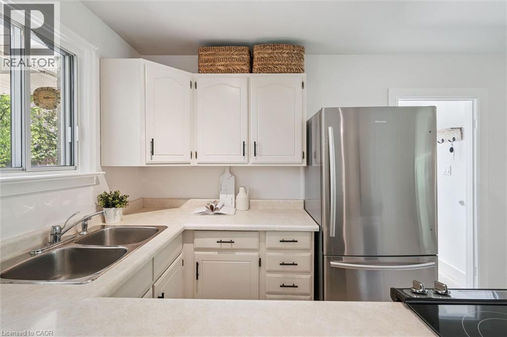 98 Chelsea Road, Kitchener, Ontario  N2B 1H9 - Photo 11 - 40830763