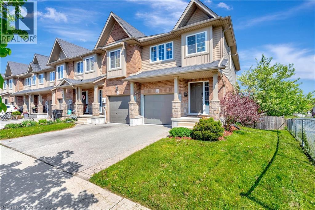 935 Zeller Crescent, Kitchener, Ontario  N2A 0C7 - Photo 3 - 40827754