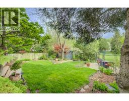 106 PARKLAND Crescent, Kitchener, Ontario