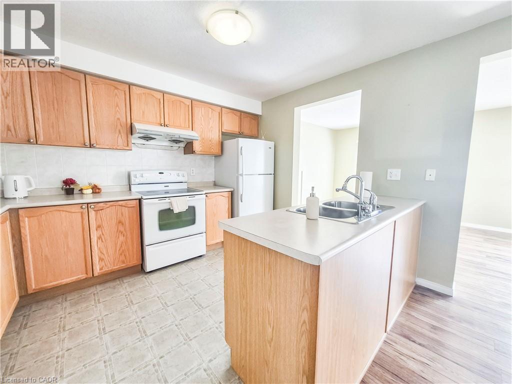 775 KARLSFELD Road, Waterloo, Ontario