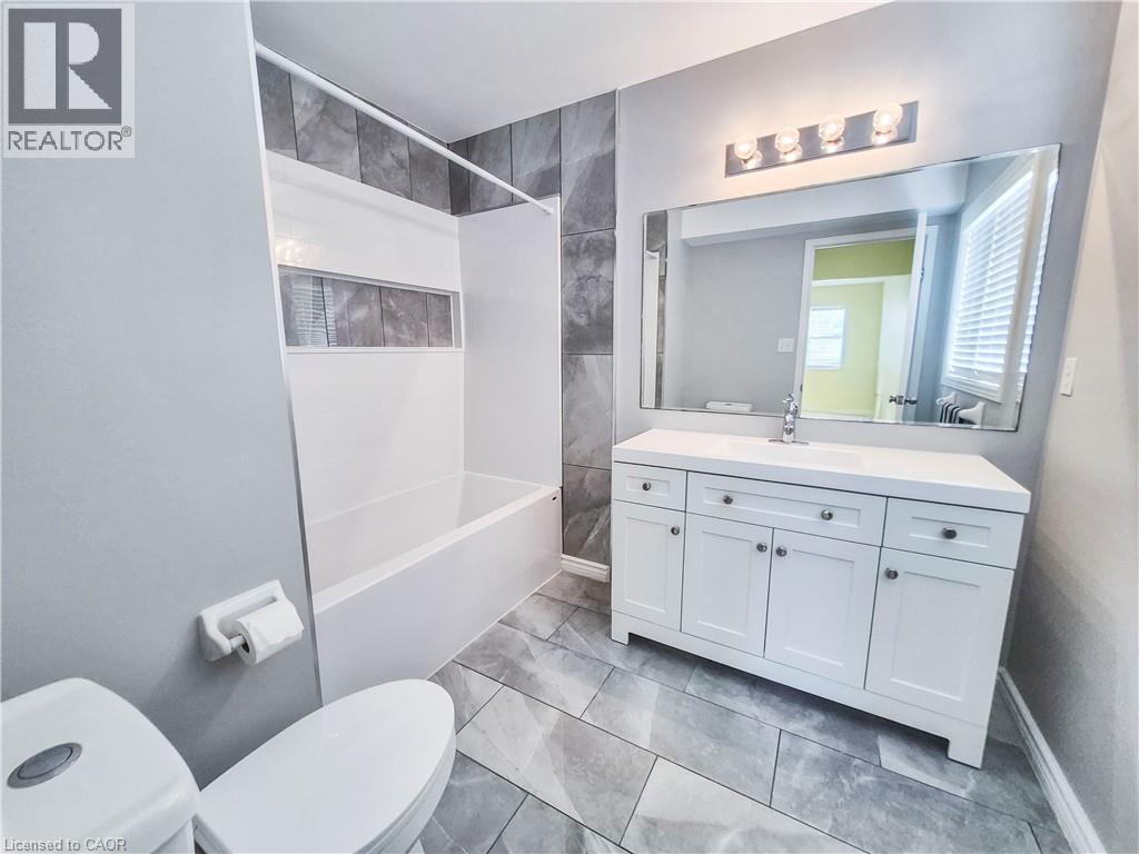 775 Karlsfeld Road, Waterloo, Ontario  N2T 2X2 - Photo 13 - 40832047