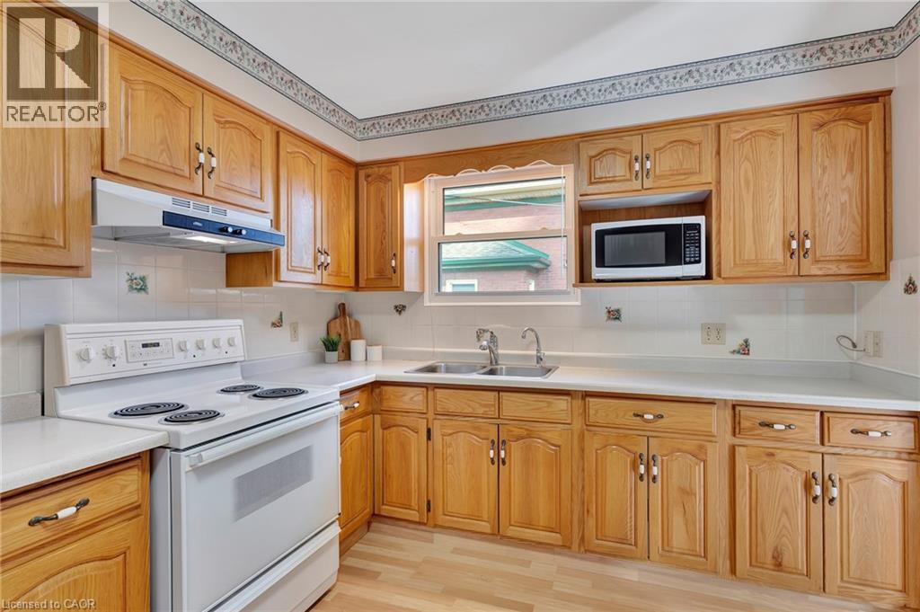 73 Brunswick Avenue, Kitchener, Ontario  N2H 4E7 - Photo 11 - 40831500