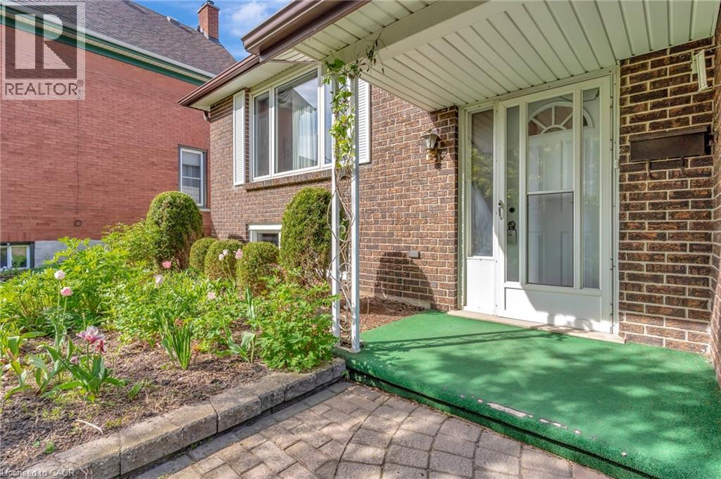 73 Brunswick Avenue, Kitchener, Ontario  N2H 4E7 - Photo 3 - 40831500